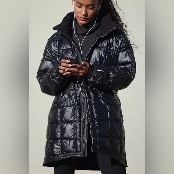 Free People Patricia Packable Ponco Puffer Size Medium NWT - Picture 3 of 16